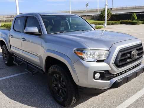 Used 2021 Toyota Tacoma SR5 RWD image 6