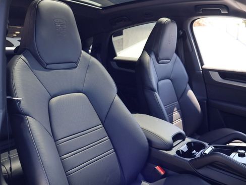 New 2026 Porsche Cayenne S AWD/4WD image 24