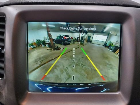 Used 2021 Jeep Compass Latitude FWD image 20