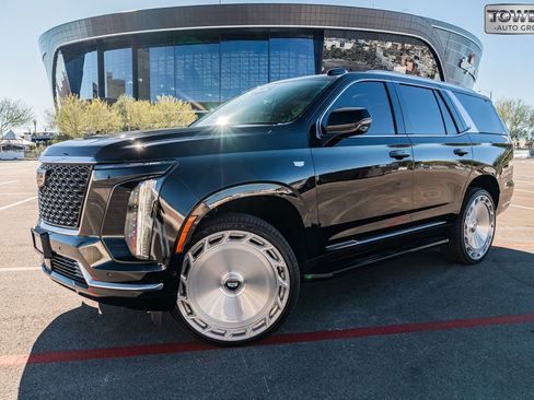 Used 2025 Cadillac Escalade Premium Luxury AWD/4WD image 56