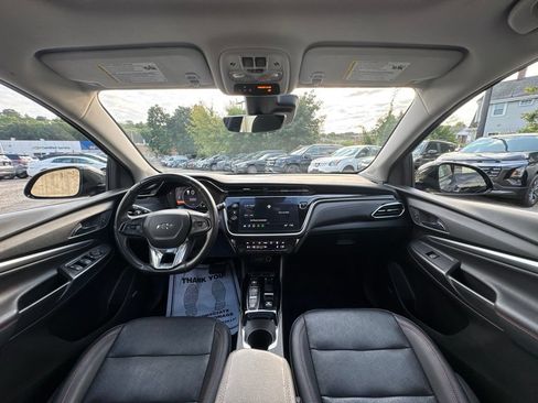 Used 2023 Chevrolet Bolt EUV Premier w/ Sun & Sound Package FWD image 56
