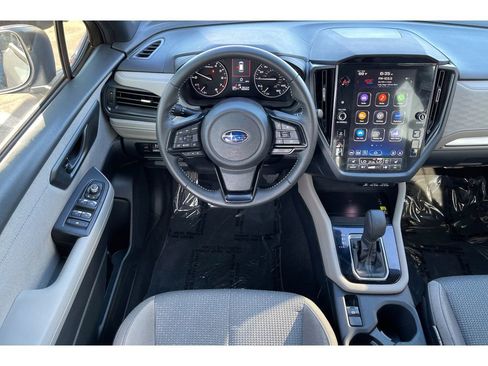 Used 2025 Subaru Forester Premium image 16