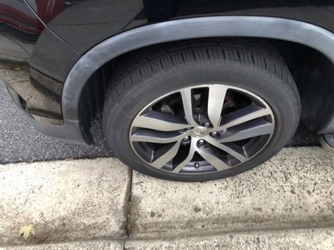 Used 2016 Honda Pilot Touring image 5