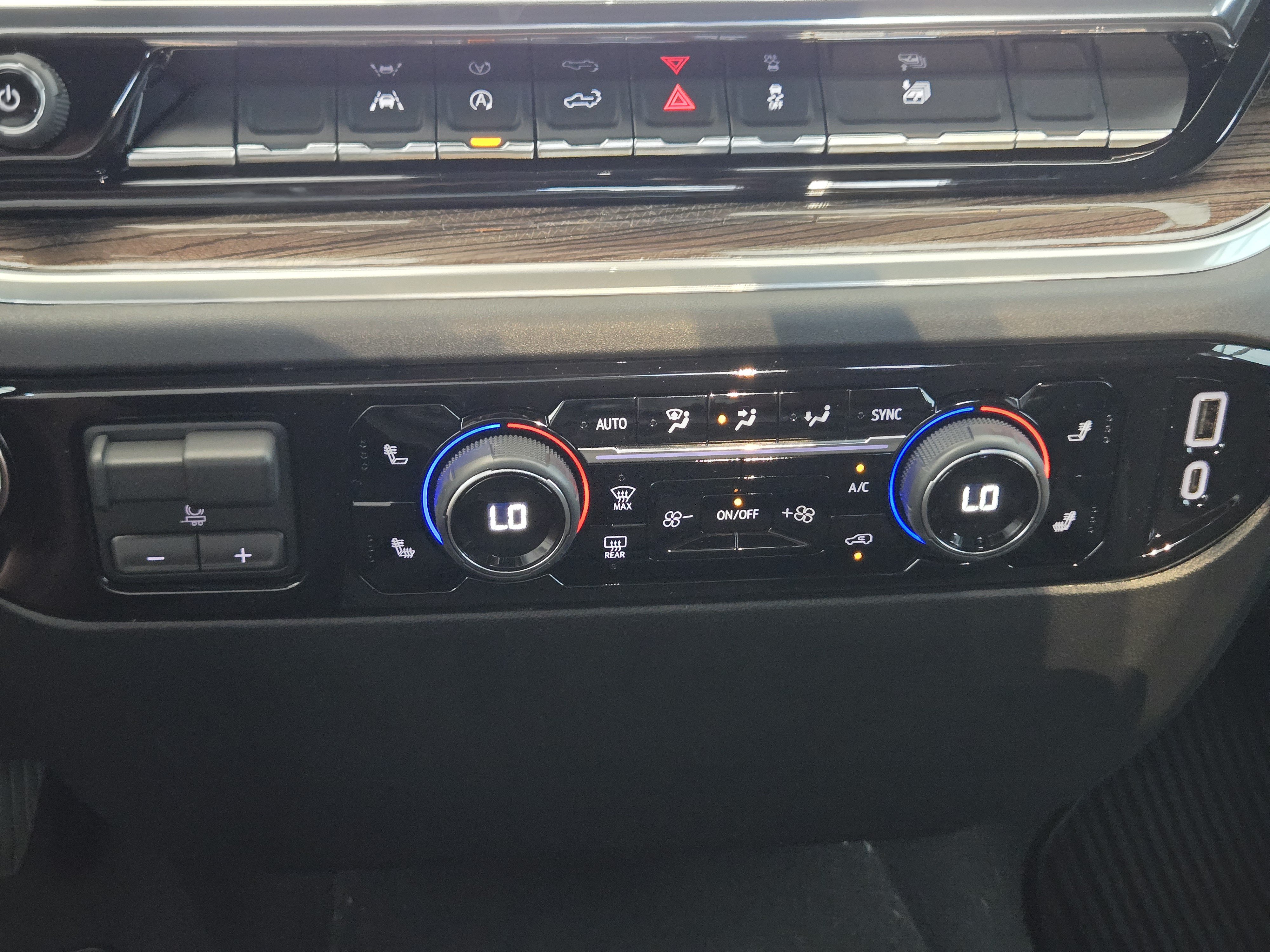 New 2026 Chevrolet Silverado 1500 RST RWD image 15