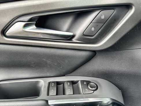 New 2026 Chevrolet Traverse LT image 15