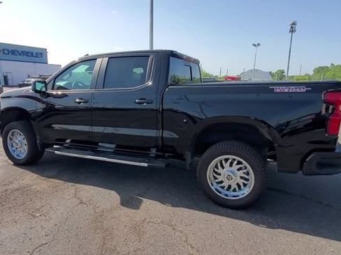 Used 2026 Chevrolet Silverado 1500 LT Trail Boss w/ LT Trail Boss Premium Package AWD/4WD image 6