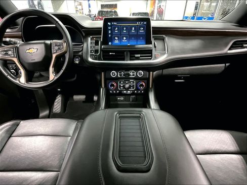 Certified 2023 Chevrolet Suburban High Country image 22