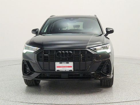 Used 2023 Audi Q3 2.0T Premium Plus w/ Premium Plus Package AWD/4WD image 2