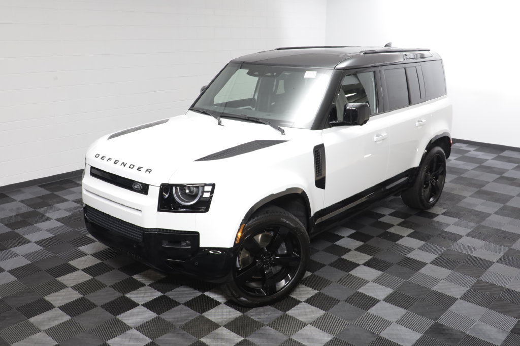 New 2026 Land Rover Defender 110 X-Dynamic SE AWD/4WD image 2