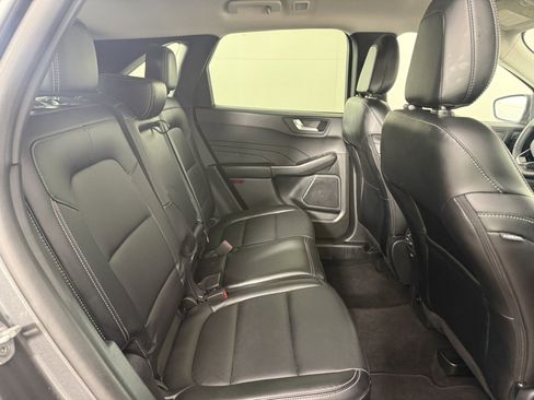 Certified 2025 Ford Escape Platinum AWD/4WD image 13