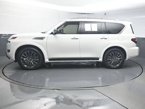Used 2023 Nissan Armada Platinum w/ Captain's Chairs Package AWD/4WD image 5