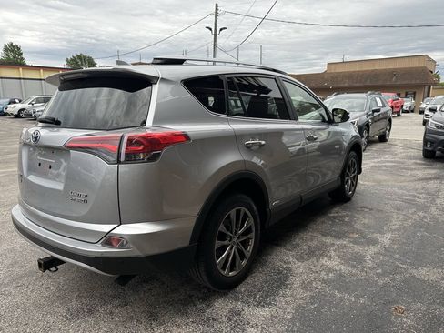 Used 2017 Toyota RAV4 Limited w/ Carpet Mat Package AWD/4WD image 11