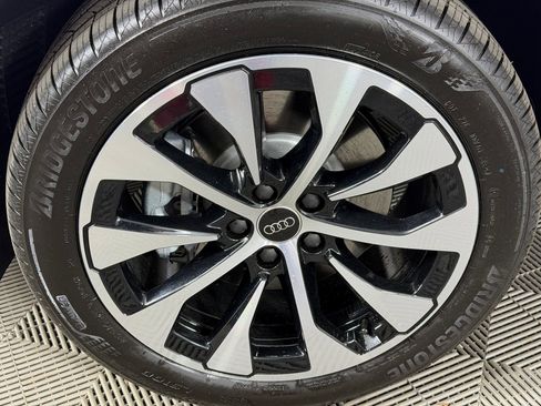 New 2026 Audi Q3 quattro 2.0T AWD/4WD image 12