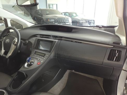 Used 2013 Toyota Prius Four FWD image 29