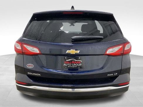 Used 2021 Chevrolet Equinox LT image 3