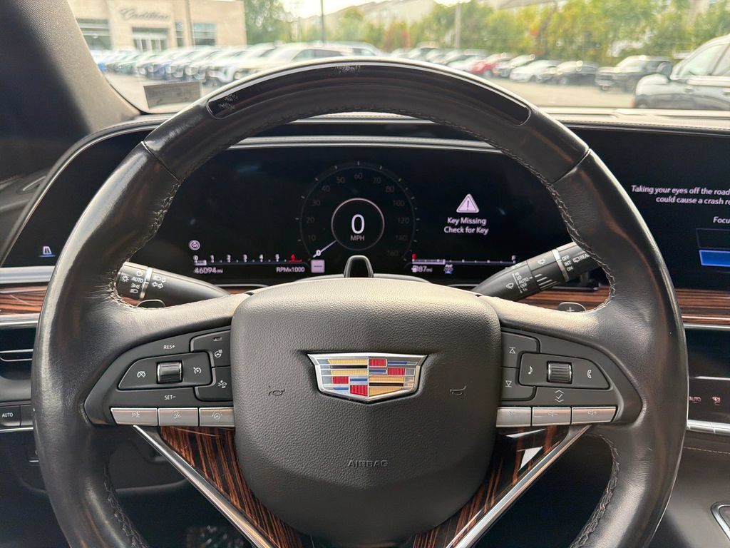 Certified 2023 Cadillac Escalade Premium Luxury AWD/4WD image 5