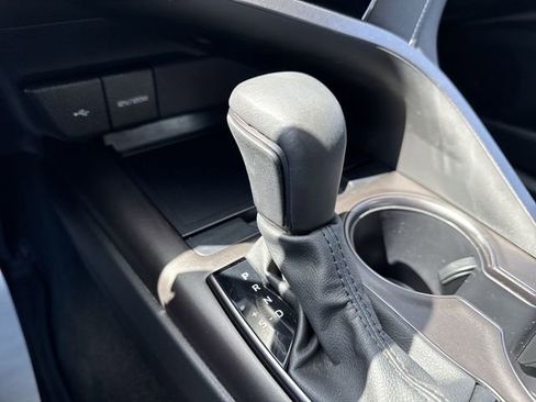 Used 2024 Toyota Camry SE image 15