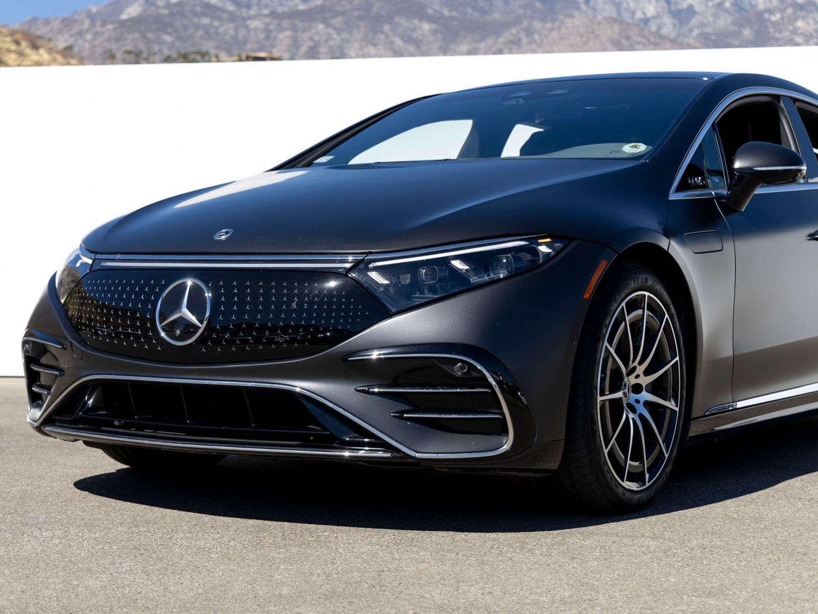 Certified 2024 Mercedes-Benz EQS 580 4MATIC Sedan image 3