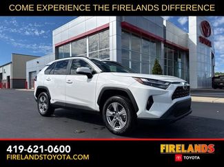 Used 2025 Toyota RAV4 XLE AWD/4WD video 1