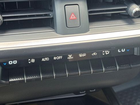 New 2026 Lexus UX 300h FWD image 17