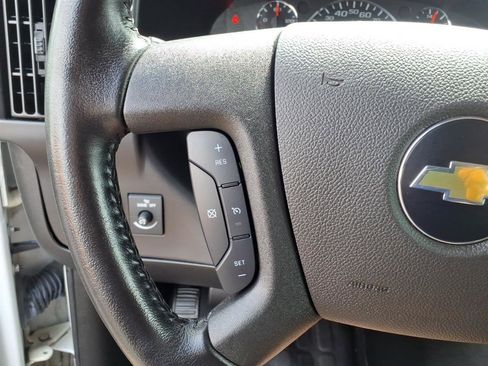 Used 2021 Chevrolet Express 2500 w/ Driver Convenience Package image 30