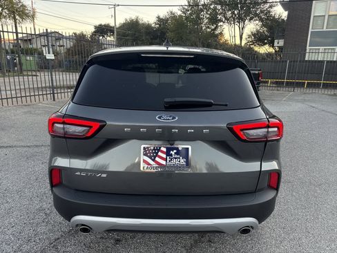 Used 2023 Ford Escape Active image 5