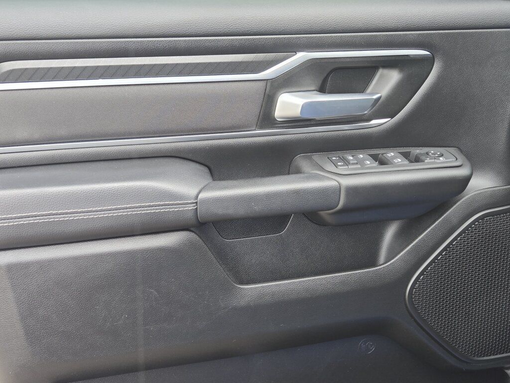 Used 2025 RAM 1500 Big Horn AWD/4WD image 7