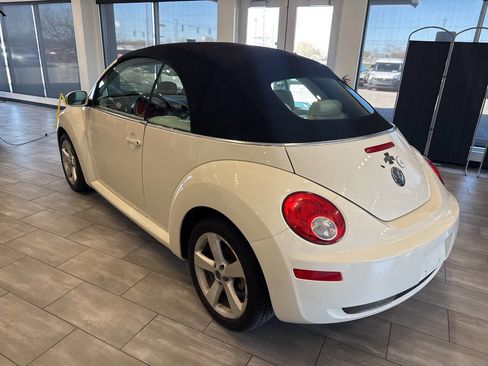 Used 2007 Volkswagen Beetle Triple White Edition image 9