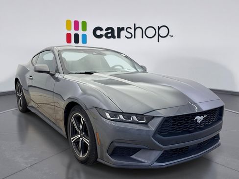 Used 2024 Ford Mustang Coupe RWD image 7