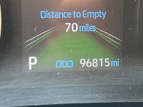 Used 2019 Toyota RAV4 XLE Premium w/ Cold Weather Package AWD/4WD image 4