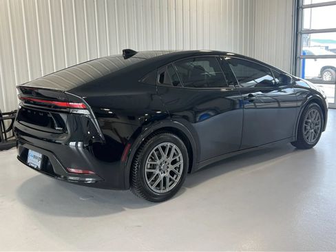 Used 2024 Toyota Prius Limited w/ Limited Premium Package FWD image 3