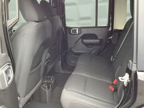 Certified 2022 Jeep Wrangler Unlimited Sport AWD/4WD image 17