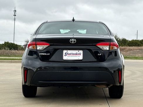Used 2020 Toyota Corolla LE image 6