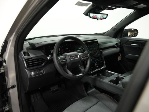 New 2026 GMC Acadia AT4 w/ Luxury Package image 30