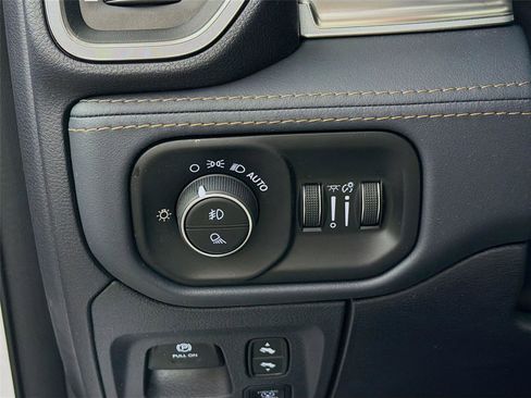 Used 2025 RAM 1500 Tungsten AWD/4WD image 10