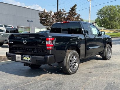 New 2025 Nissan Frontier SV w/ SV Convenience Package