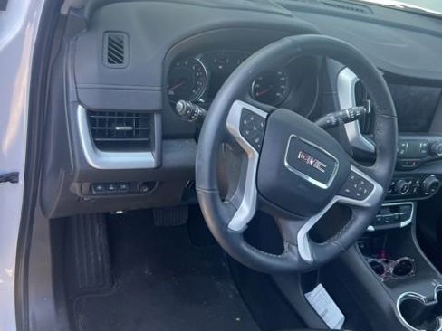 Used 2023 GMC Terrain SLT w/ Tech Package image 20