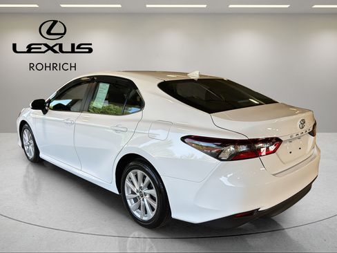 Used 2024 Toyota Camry LE FWD image 8