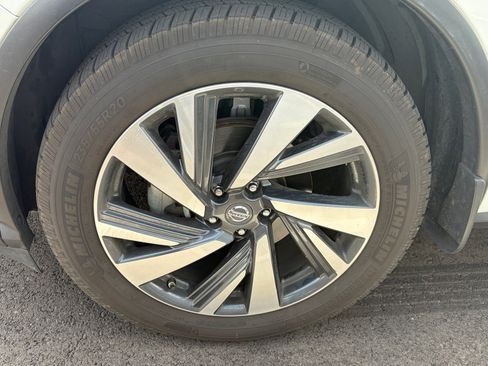 Used 2016 Nissan Murano Platinum w/ Platinum Technology Package FWD image 6