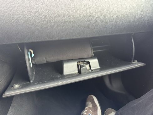 Used 2011 Ford Mustang Coupe w/ 101A Rapid Spec Order Code image 39