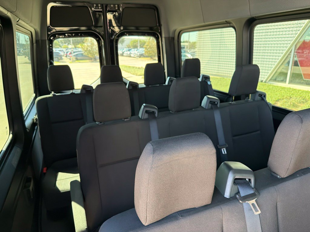 Used 2025 Mercedes-Benz Sprinter 2500 image 9
