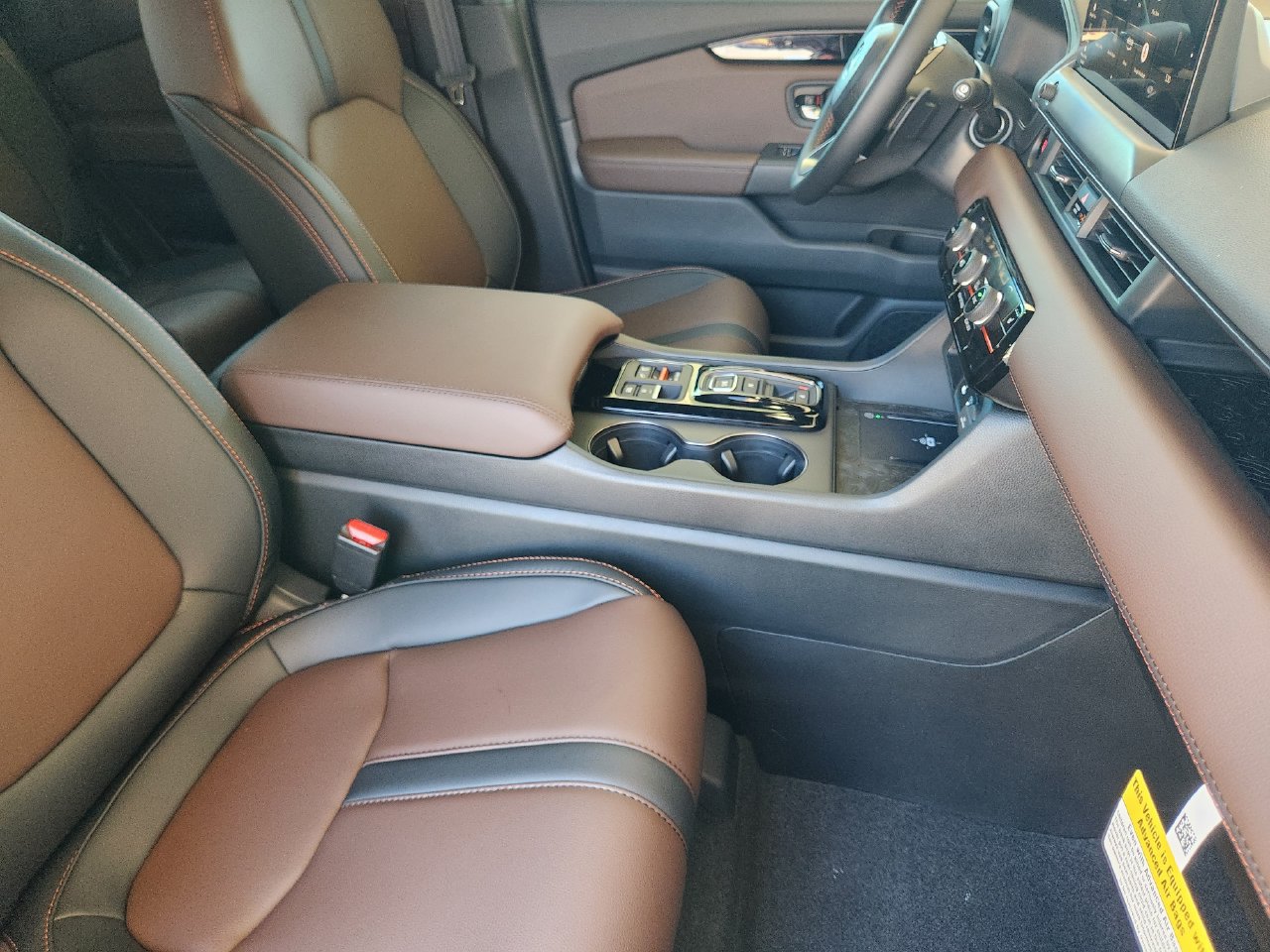 New 2026 Honda Pilot TrailSport image 10