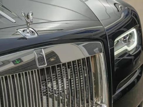 Certified 2016 Rolls-Royce Ghost Extended Wheelbase image 30