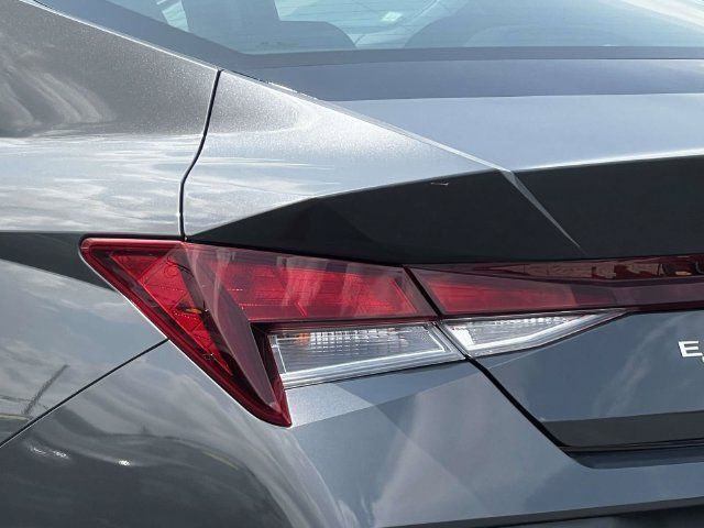 Certified 2024 Hyundai Elantra SEL FWD image 9