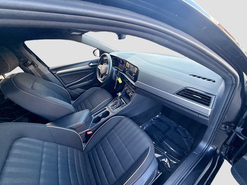 Used 2024 Volkswagen Jetta Sport FWD image 31