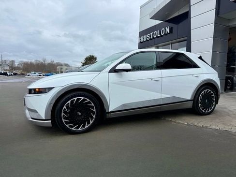 Used 2024 Hyundai Ioniq 5 Limited image 6