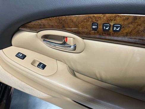 Used 2006 Lexus SC 430 Convertible image 37