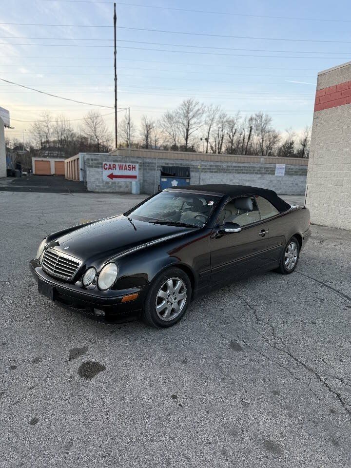 Used 2003 Mercedes-Benz CLK 320 Cabriolet image 3