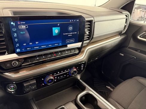 Used 2023 Chevrolet Silverado 1500 RST image 23