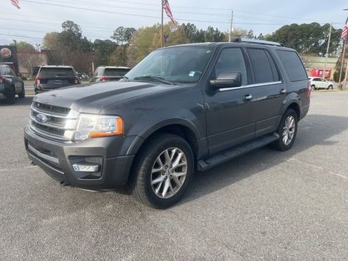 Used 2017 Ford Expedition Limited image 3